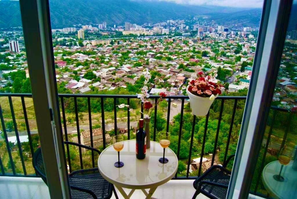 Vazi Aparthotel Tbilisi Exterior foto