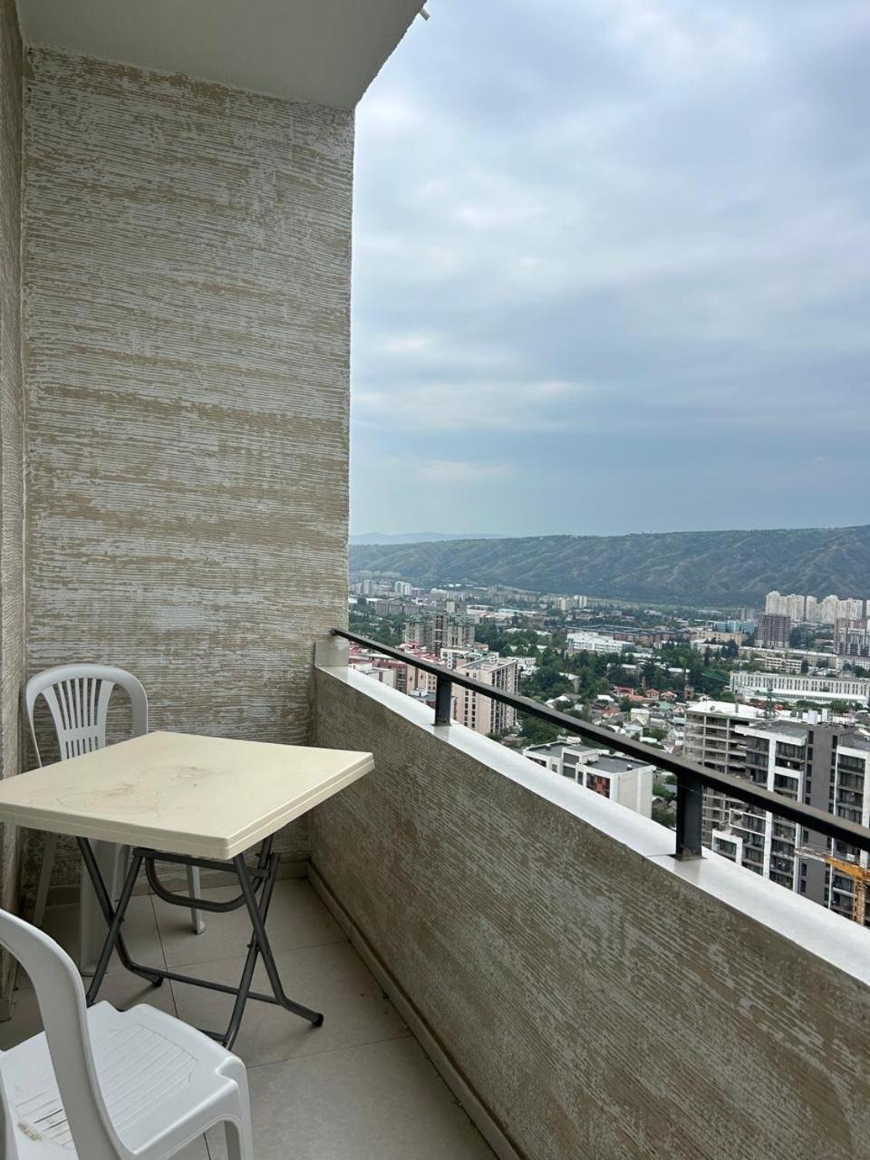 Vazi Aparthotel Tbilisi Exterior foto